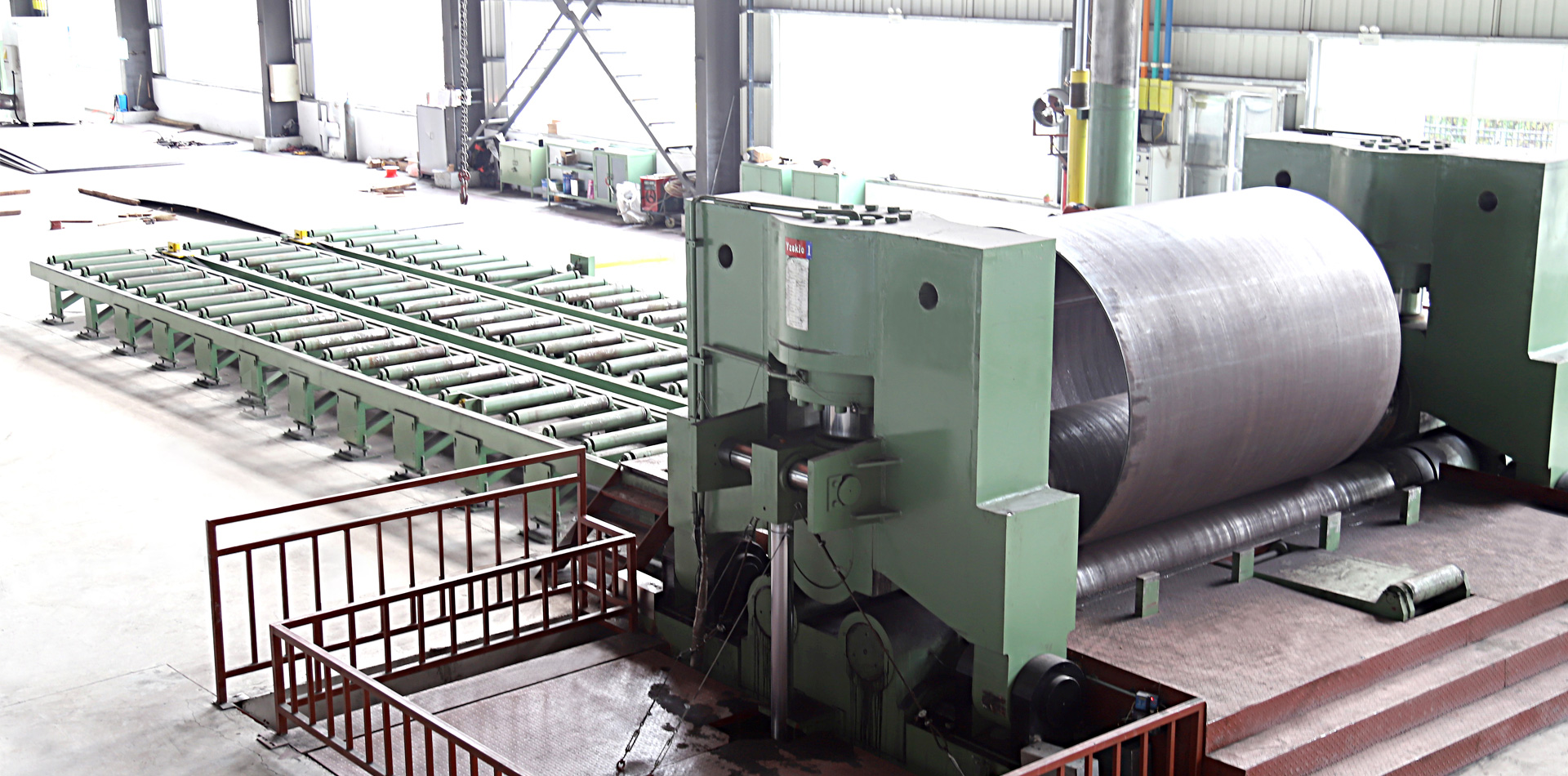 數(shù)控上輥萬能式卷板機